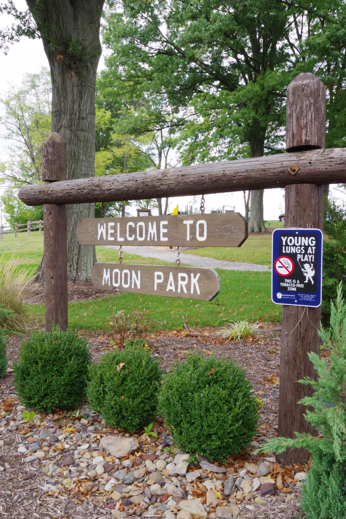 Moon Park Entrance
